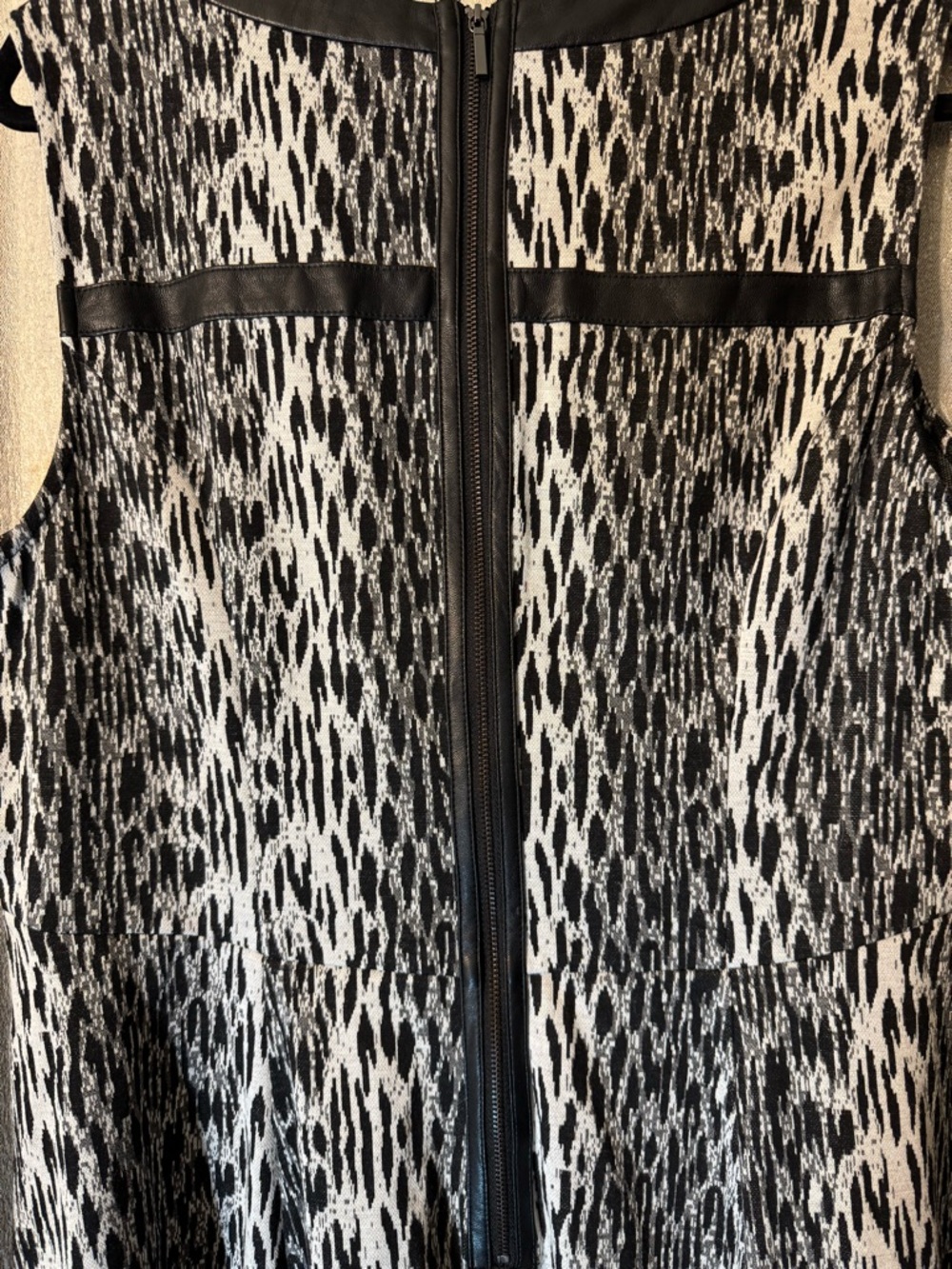 Lane Bryant Black and White Sleeveless Patterned Midi Dress - Picture 7 of 8